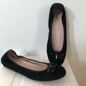 Unisa Black Suede Ballet Flats with black crystal accents Size 9. NEW